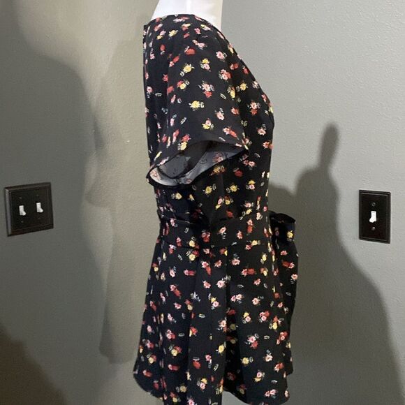 Lane Bryant Peplum Blouse Black Red Floral Short Sleeve Tie Waist Stretch - Picture 8 of 12